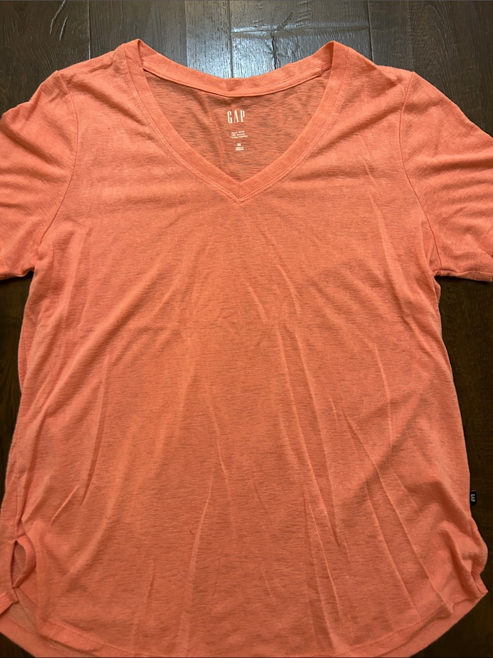 GAP Coral V-Neck Short Sleeve Tee